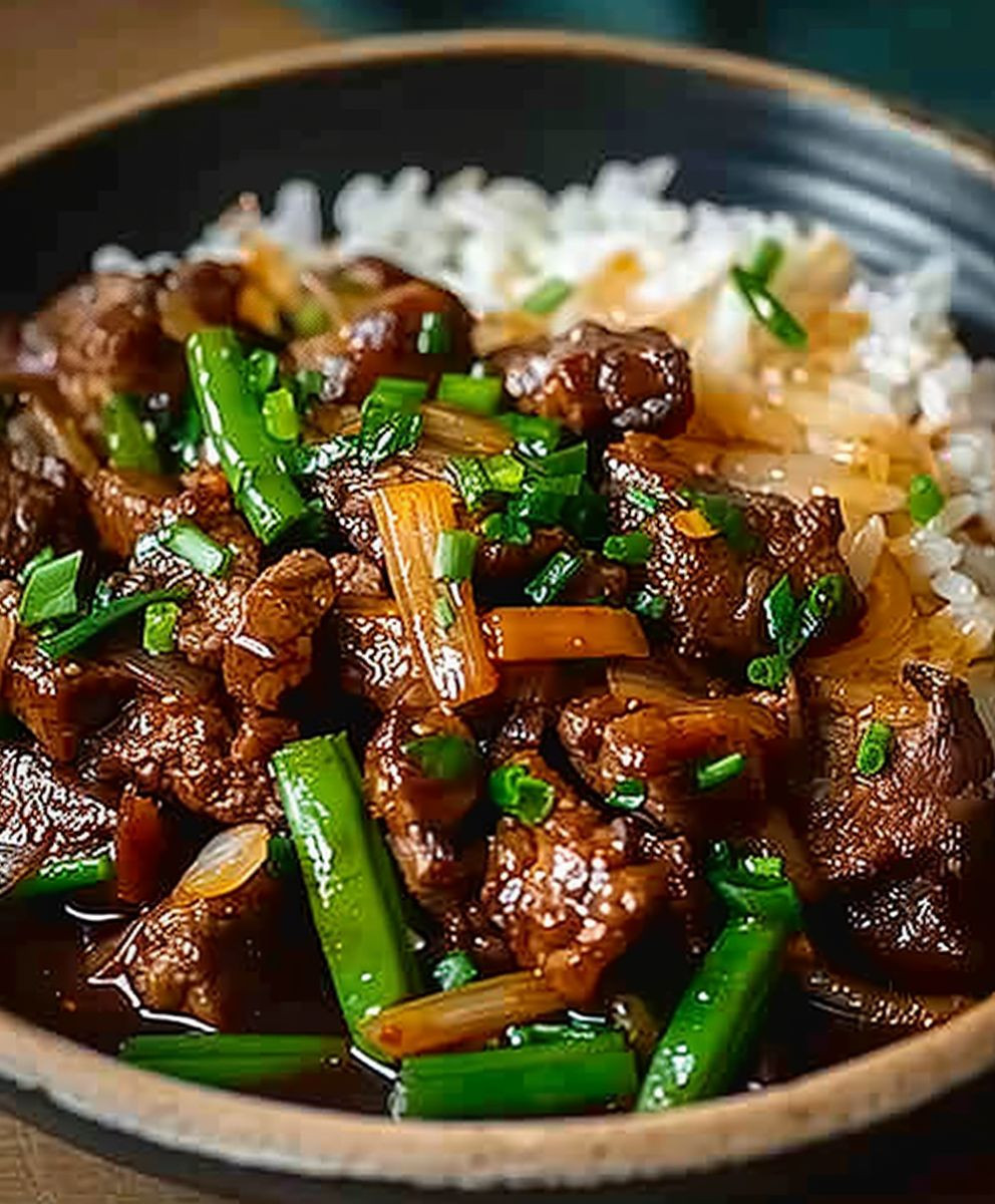 Chinesisches Rindfleisch mit Zwiebeln